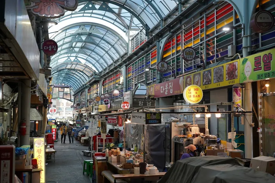 探索鐘路新進市場：首爾隱藏的傳統瑰寶