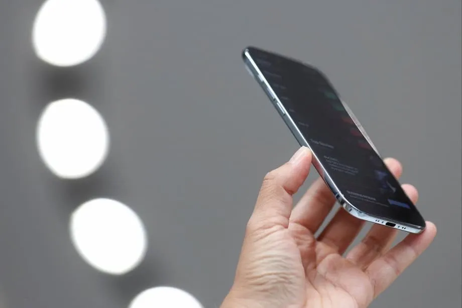 Apple 延後 iPhone Air 在中國上市,等待 eSIM 核准