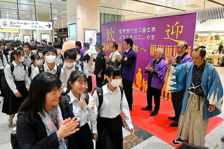京都人潮迫使日本學校重新思考校外教學