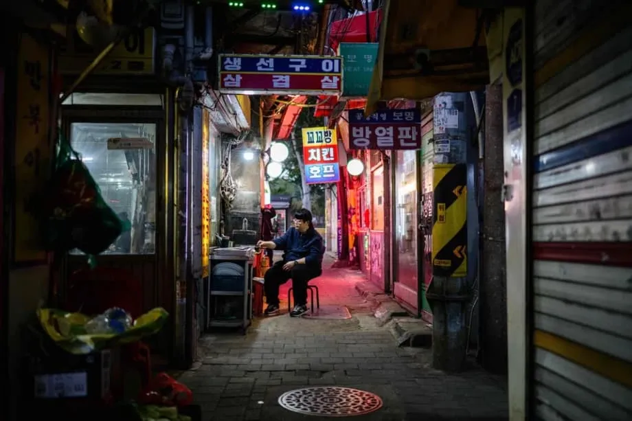 外籍學生撐起南韓餐飲業，當地青年另覓出路