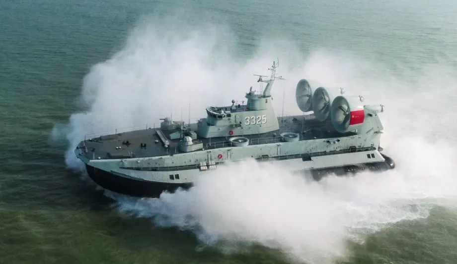 中國擴充全球最大氣墊船艦隊，因應台灣情勢