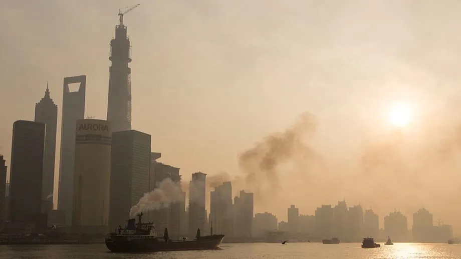 中國空氣品質改善的成果，意外引發全球複雜的氣候效應