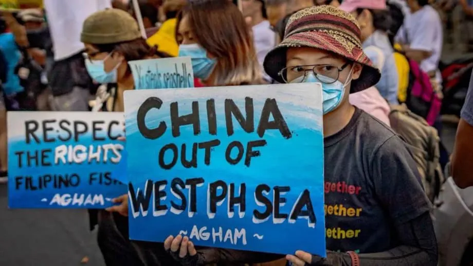 中國官媒以 AI 製作種族歧視宣傳影片挑起南海爭端，菲律賓怒不可遏