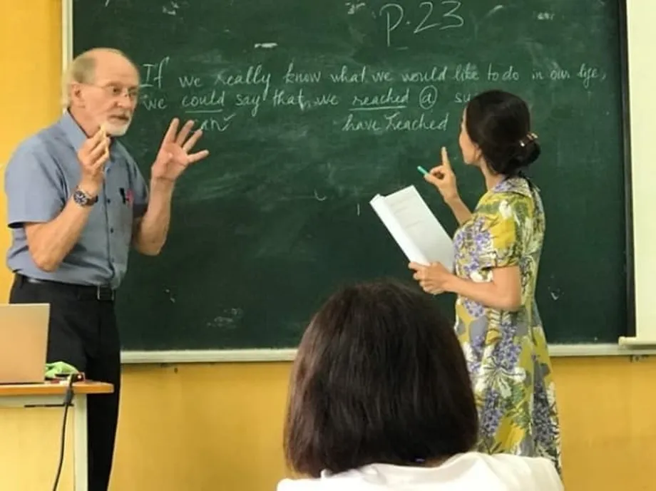 越南的英語悖論：為何多年學習成效有限，以及如何改善