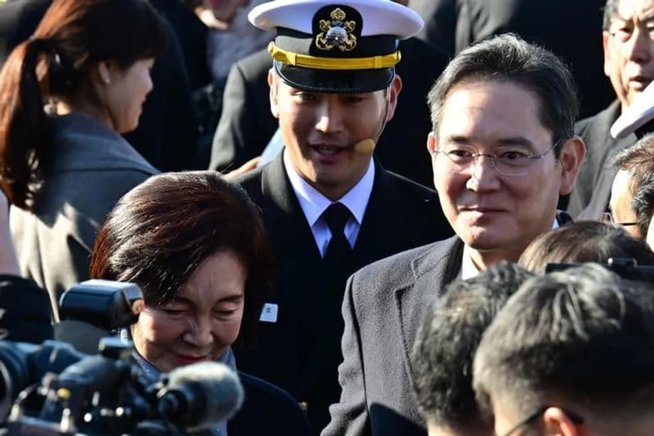 財閥繼承人投身海軍，為全球領導力開闢新航道