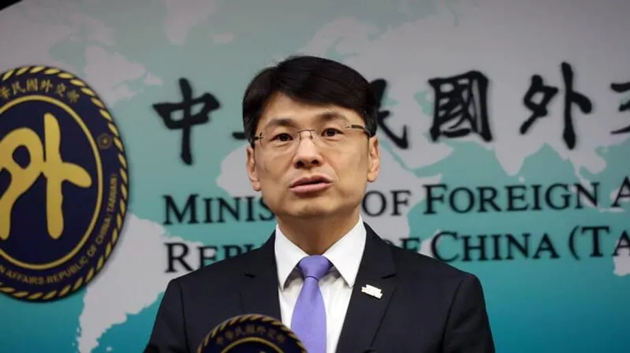 南韓調整系統後，台灣仍維持外僑居留證上的「南韓」標示