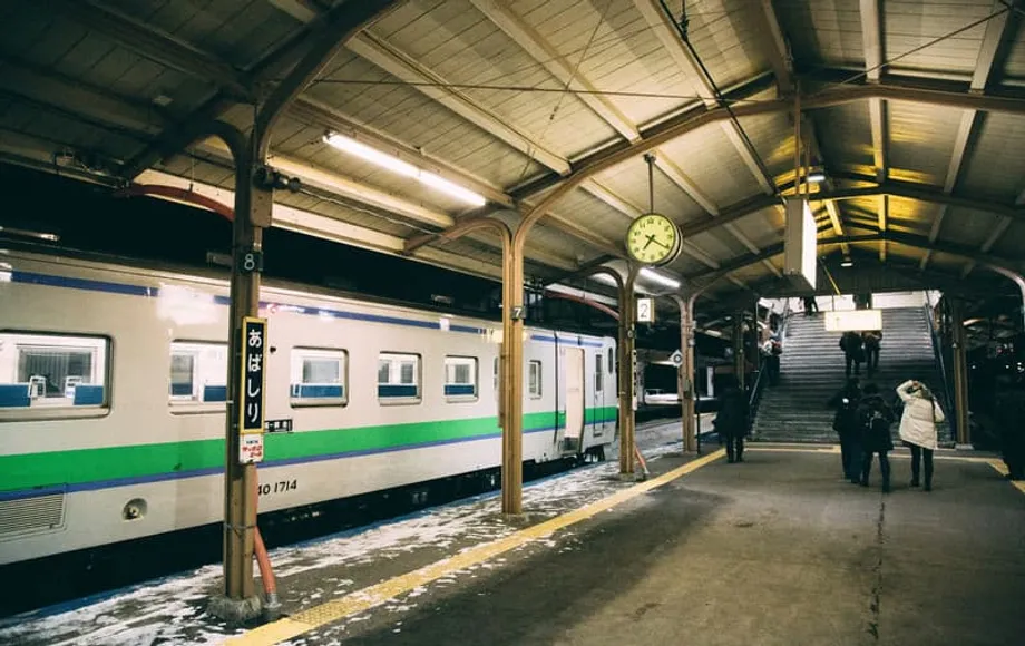 JR北海道懲處在小樽站預定停車期間看書的列車駕駛